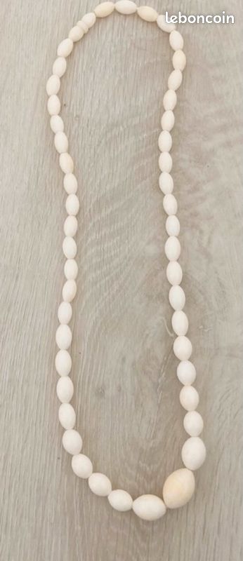 Collier ancien (image 1)