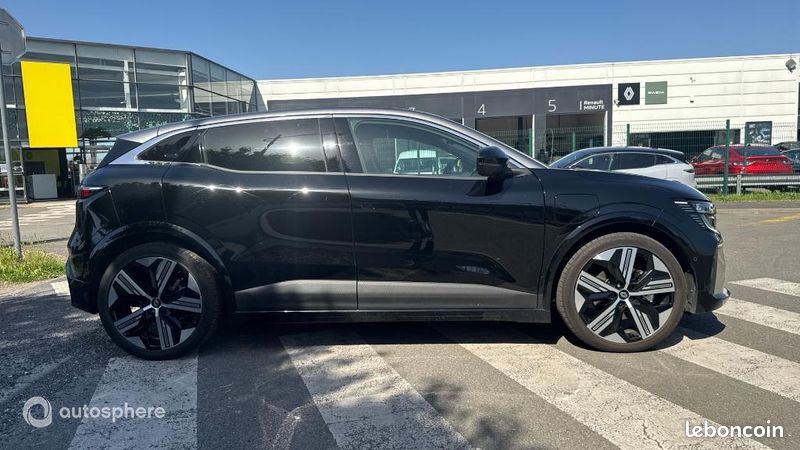 Renault Mégane E-Tech Electric 220ch Iconic autonomie confort -25 (image 4)