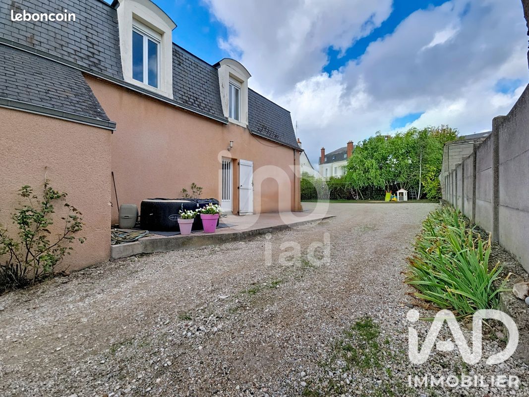 Maison 4 pièces 100 m² · à Vierzon · 100 m² · 125 000 €