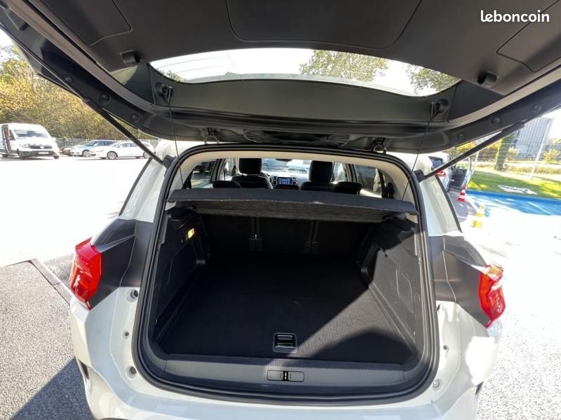 Citroen C5 Aircross Hybrid 225ch C-Series e-EAT8 (image 10)