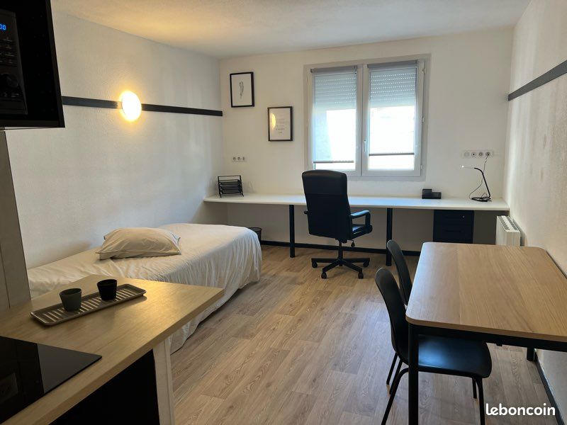 Appartement 1 pièce 24 m² · à Reims · 23,5 m² · 555 €