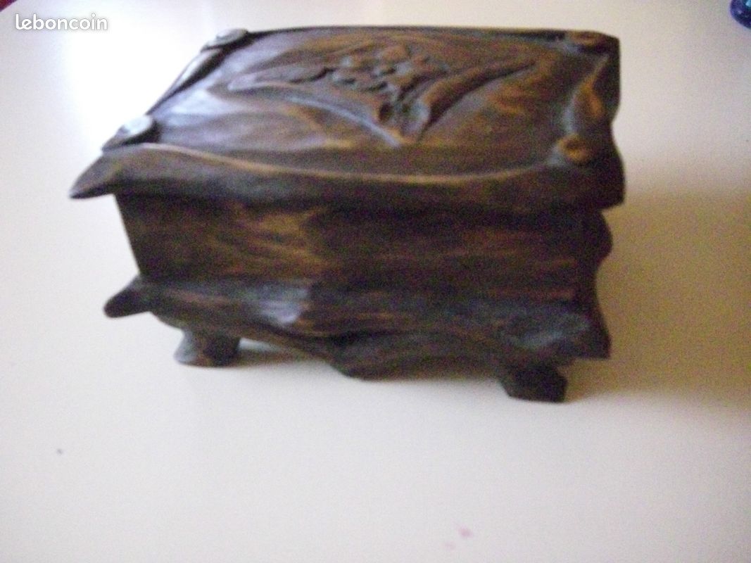 Jolie boîte en bois (image 1)