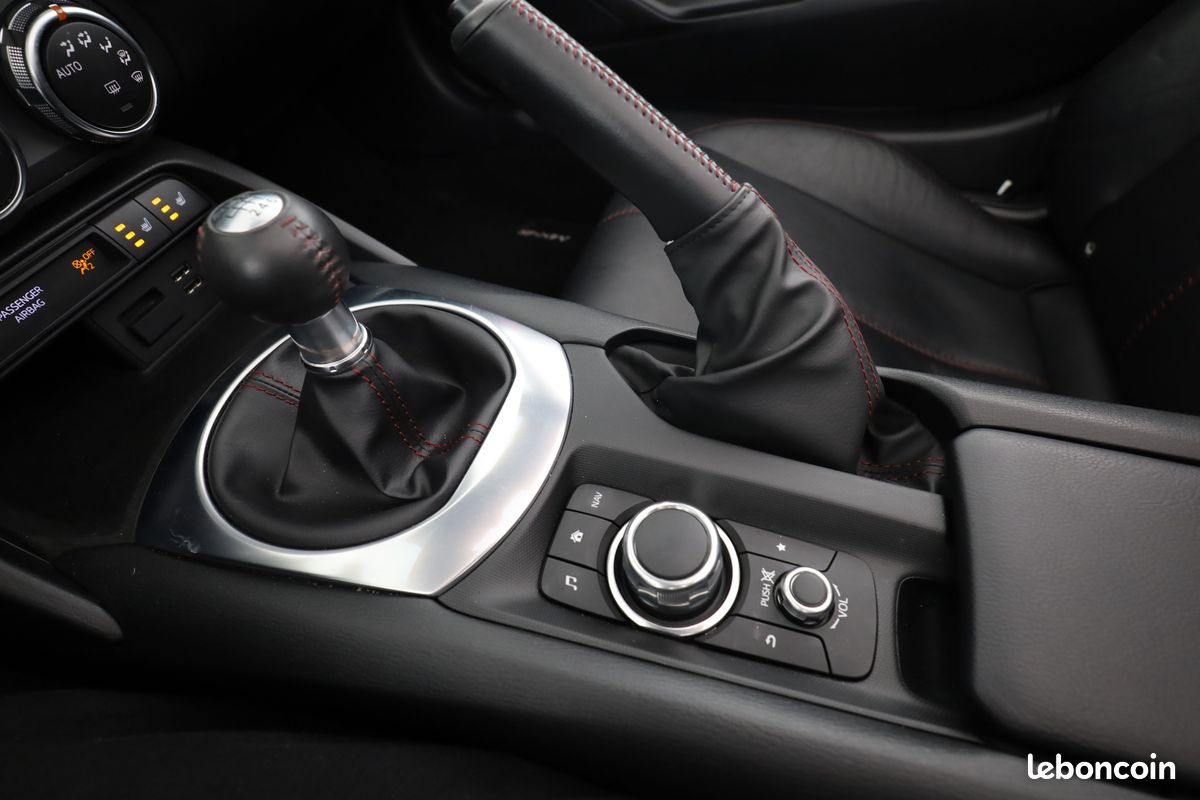Mazda MX-5 ST 1.5 Skyactiv-G Selection 131 ch (image 17)