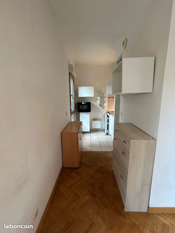 Appartement a louer saint-cyr-l'ecole - 1 pièce(s) - 28 m2 - Surfyn