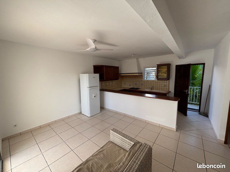 Appartement 3 pièces 70 m² · à Petite-Île · 70 m² · 790 €/mois
