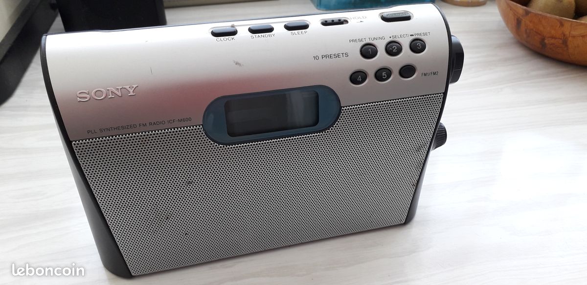 Radio FM stéréo portable Sony Walkman SRF-26 (Gebraucht) in für CHF 14