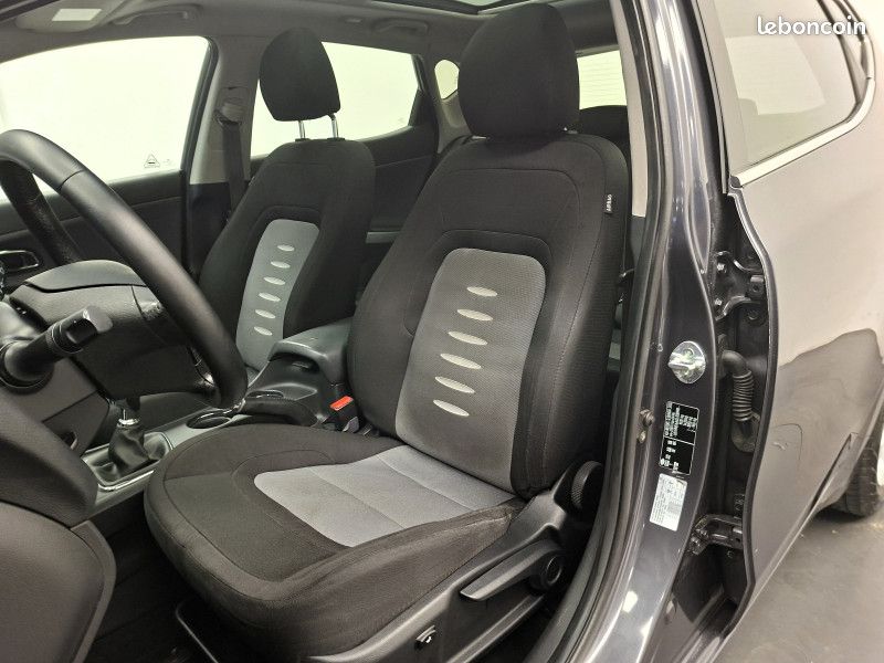 Kia CEE'D 1.6 crdi 128 ch Active Visio / Toit pano / Régulateur / Radar / 1ère main / (image 16)