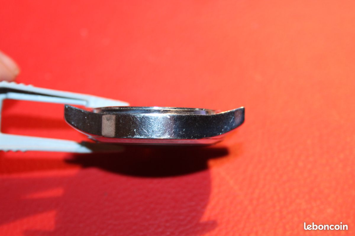 Ancienne montre quartz Incm by Beuchat sans pile à tester diamètre 42 mm (image 5)