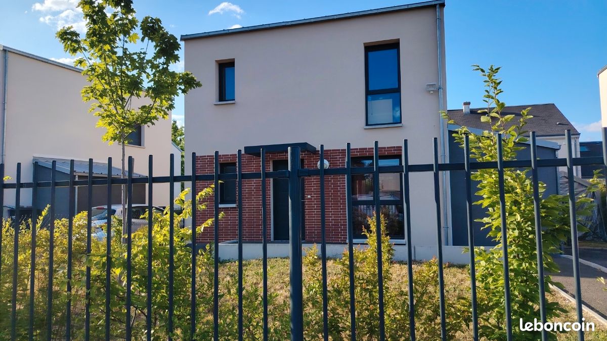 Maison 4 pièces 81 m² · à Orléans · 81 m² · 244 000 €