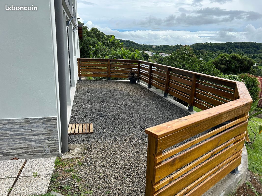 Appartement 3 pièces 94 m² · à Fort-de-France · 94 m² · 1 680 €
