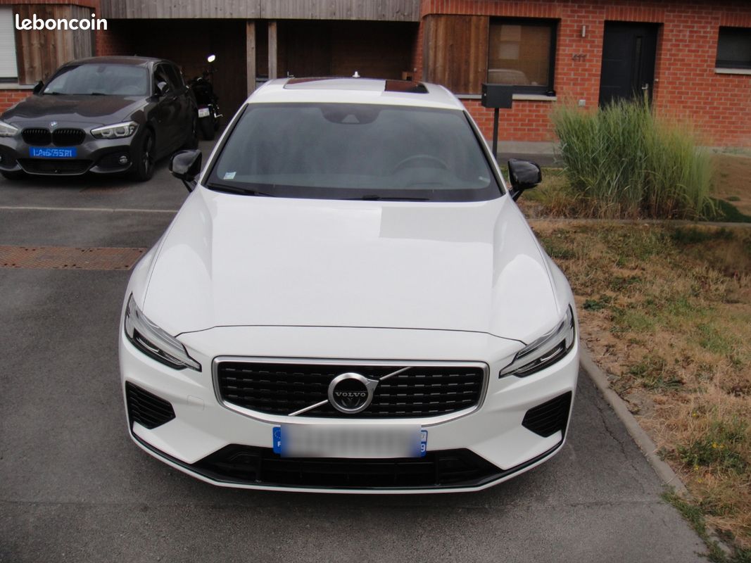 VOLVO S60 T8 Twin Engine 303 + 87ch R-Design Geartronic 8 (image 2)