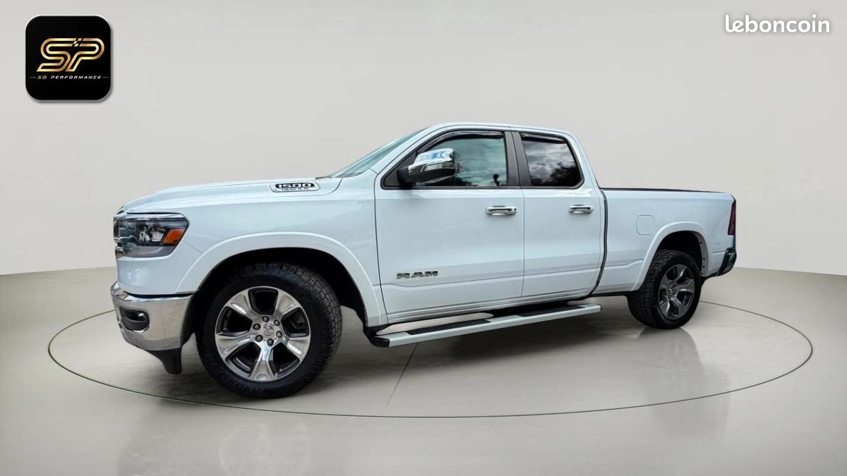 Dodge RAM Dodge RAM 1500 * 5.7 V8 HEMI * 401 ch * CarPlay * Caméra * Attelage * Cuir/Alcantara * Sièges Ventilés (image 2)