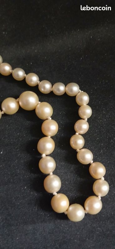 Collier De Perles Fines Sur Fil - Facture Soignée - Perles Blanches - Occasion En Très Bon état (TTBE)