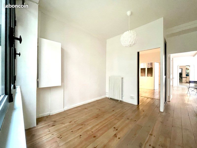 Spacieux Loft F4 rue Paul Bert Village Faidherbe Paris 11ème . AUCUNE AGENCE OU AGENT INDÉPENDANT NE SONT SOUHAITÉES (image 13)
