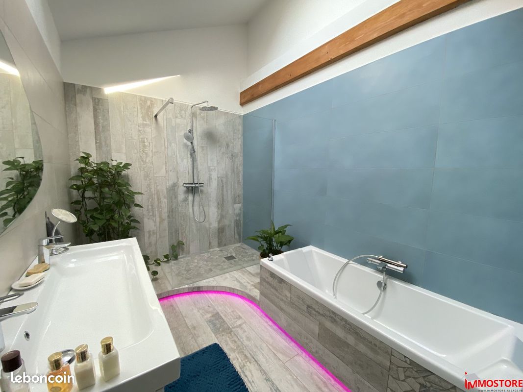 Maison 7 pièces 220 m² · à Bettendorf · 220 m² · 384 000 €