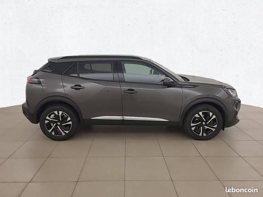 Peugeot 2008 BlueHDi 130 S&S EAT8 - Allure (image 4)