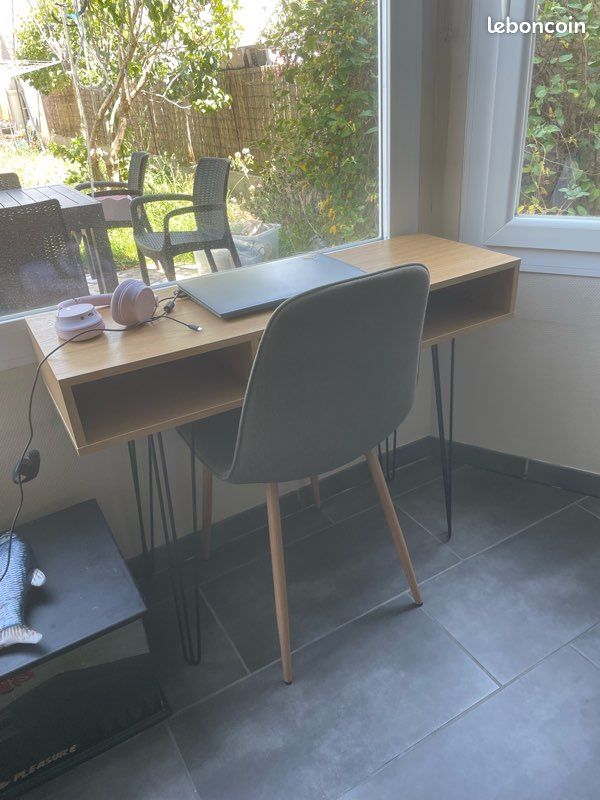 Console type scandinave- bureau d’appoint (image 8)