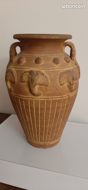 Vase décoratif (image 1)