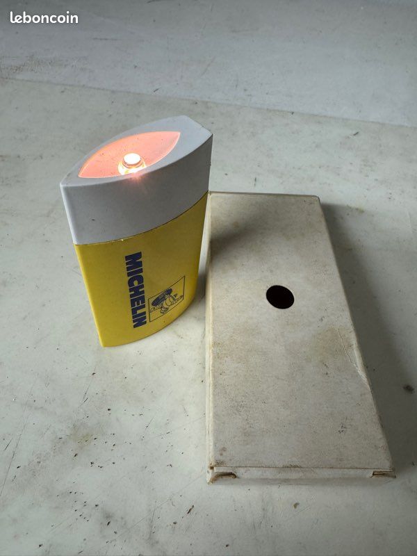 Lampe De Poche: Découvrez Nos Meilleures Lampes de Poche ! - RANDO LADY