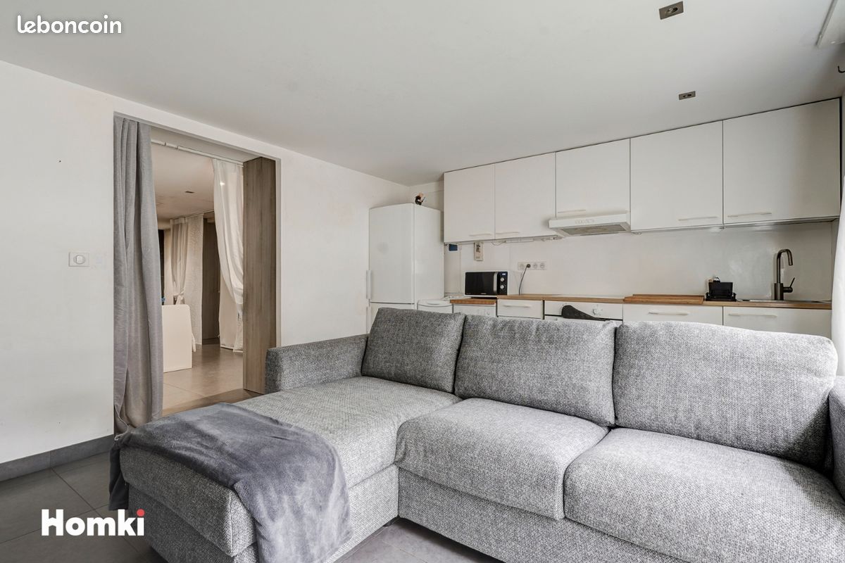 Appartement 2 pièces 50 m² · à Les Pennes-Mirabeau · 50 m² · 890 €