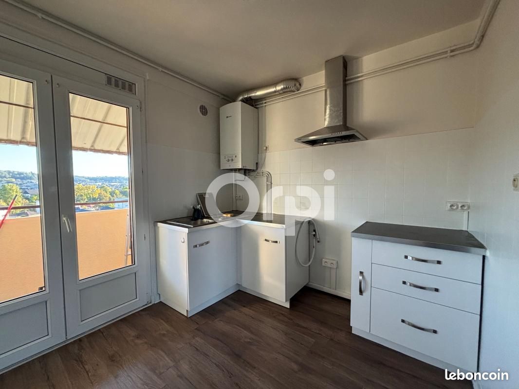 Appartement a louer brive-la-gaillarde - 3 pièce(s) - 82 m2 - Surfyn