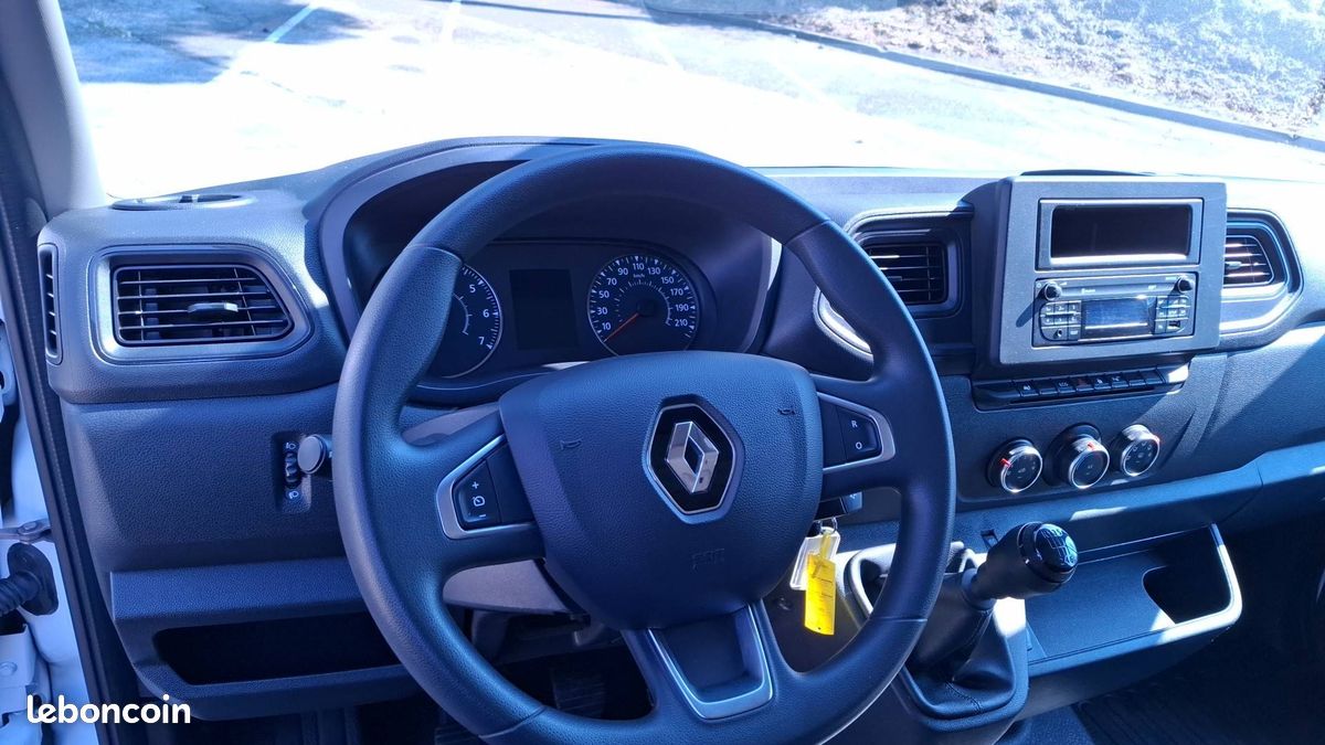 Renault master vu fg cft f3500 l2h2 blue dci 135 (image 19)