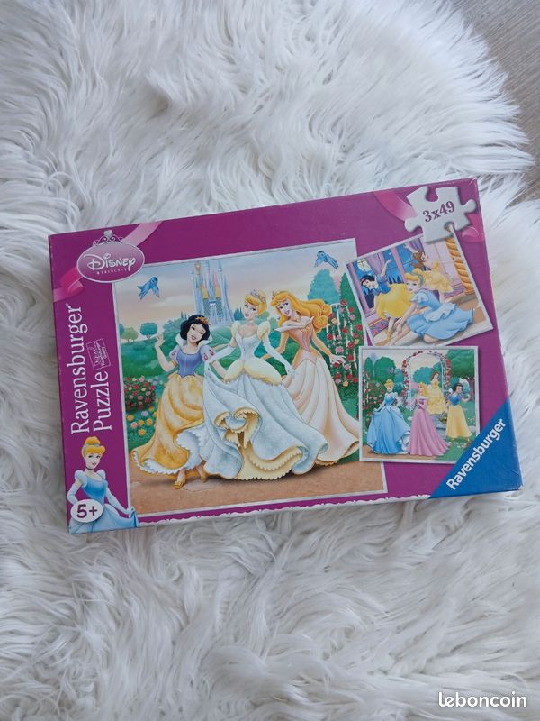 3 puzzles 49 pièces Princesses Disney (image 1)