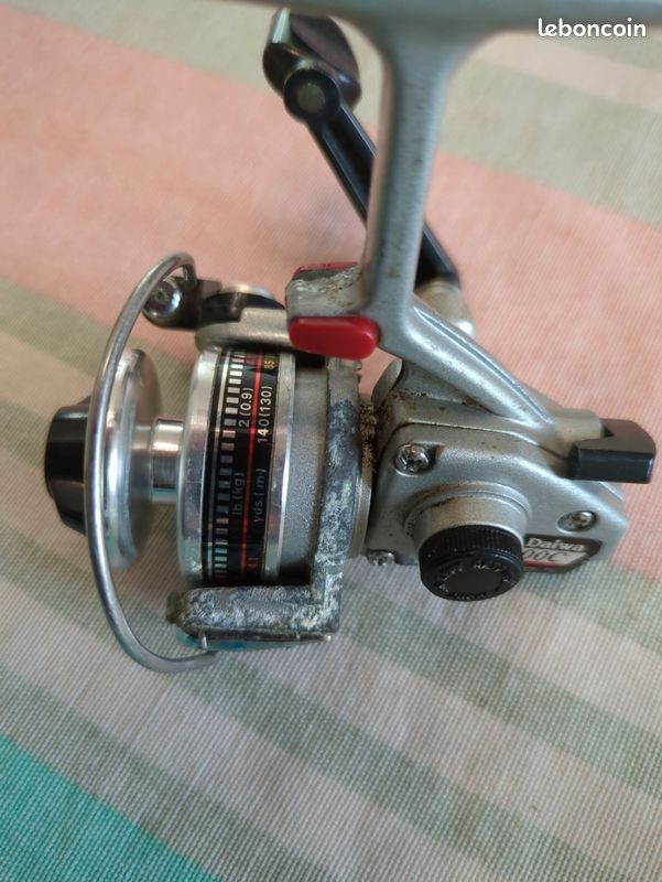 Lot 6 Moulinets Pêche Anciens – Daiwa, Mitchell, Shakespeare + Bobine