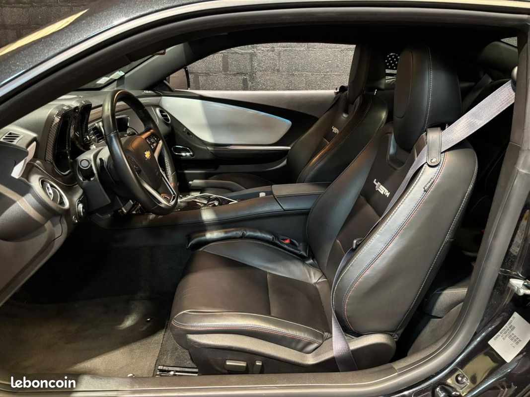 CHEVROLET CAMARO Coupé 6.2 V8 - 400CV 2012 - 45th ANNIVERSARY - PACK CARBONNE INTERIEUR - LIGNE SUR MESUR (image 12)