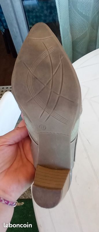 Chaussures ouvertes T 37 (image 9)