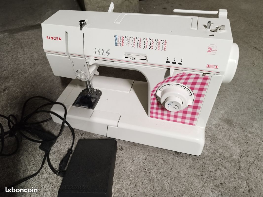 Machine à coudre (image 7)