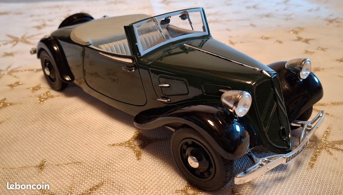 Miniature Solido Prestige 1/18 - Citroën Traction Avant 11 Cabriolet 1938 - Bleu - Boîte Défraîchie