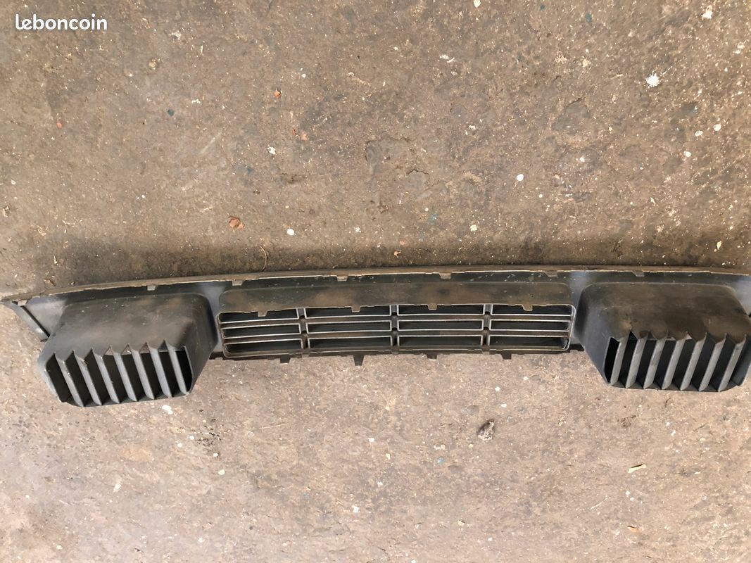 Grille pare-chocs VW T5 (image 2)