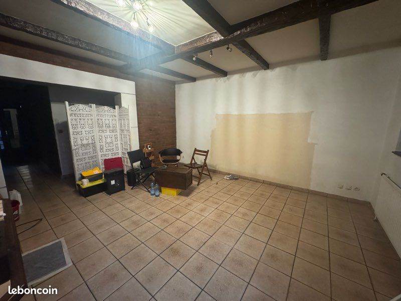 Appartement 5 pièces 121 m² · à Saint-Étienne · 121 m² · 165 000 €