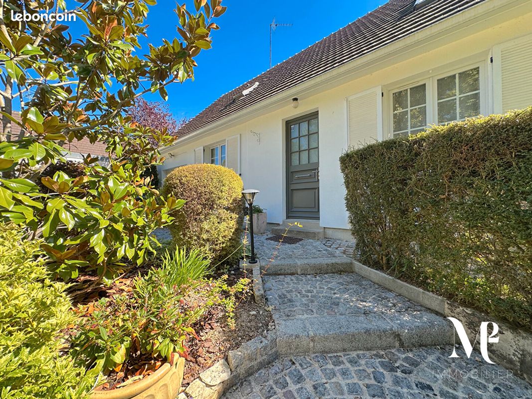 Maison 6 pièces 142 m² · à Senlis · 142 m² · 490 000 €