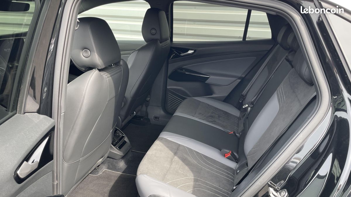 VOLKSWAGEN ID.5 204 ch Pro Performance (image 16)