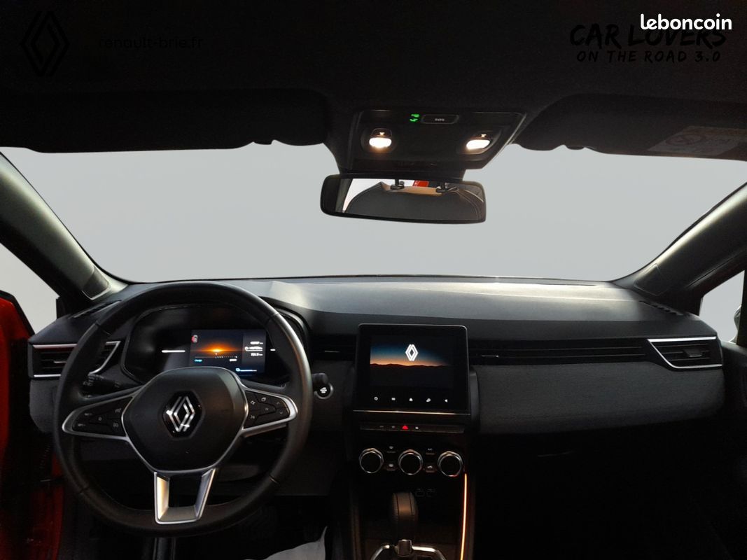 RENAULT Clio E-Tech full hybrid 145 Techno (image 21)