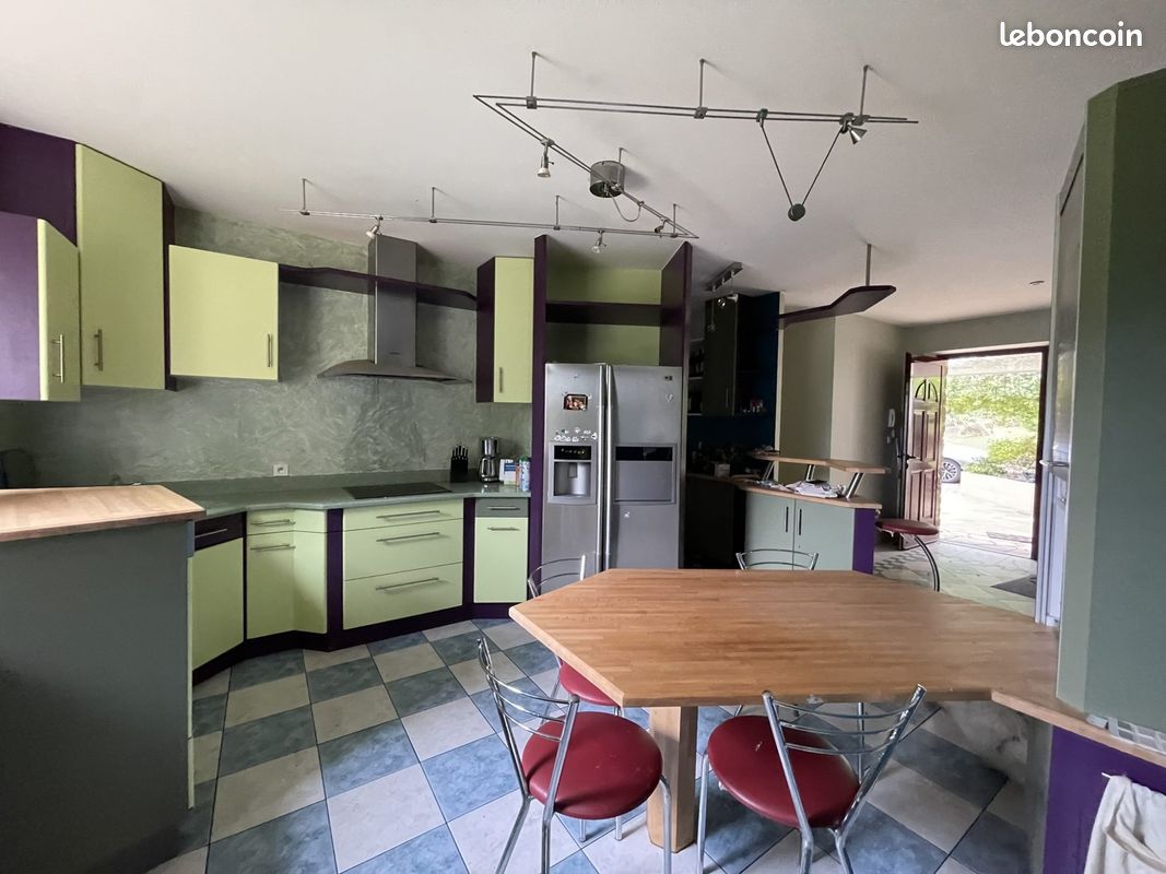 Propriété 10 pièces 271 m² (image 6)