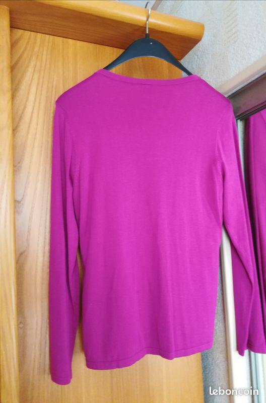 Pull neuf, faux t-shirt blanc, taille 38 (image 2)