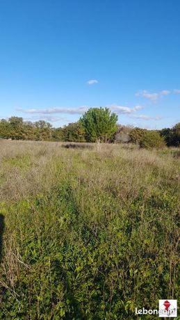 Terrain 1 800 m² Castelnau Valence