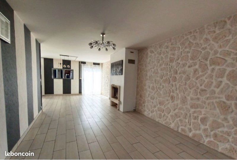 Maison 7 pièces 155 m² · à Cholet · 155 m² · 220 000 €