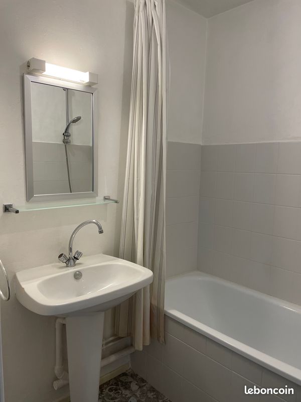 Appartement 1 pièce 31 m² · à Metz · 31 m² · 465 €