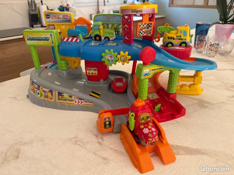 Garage Tut tut bolid (image 2)