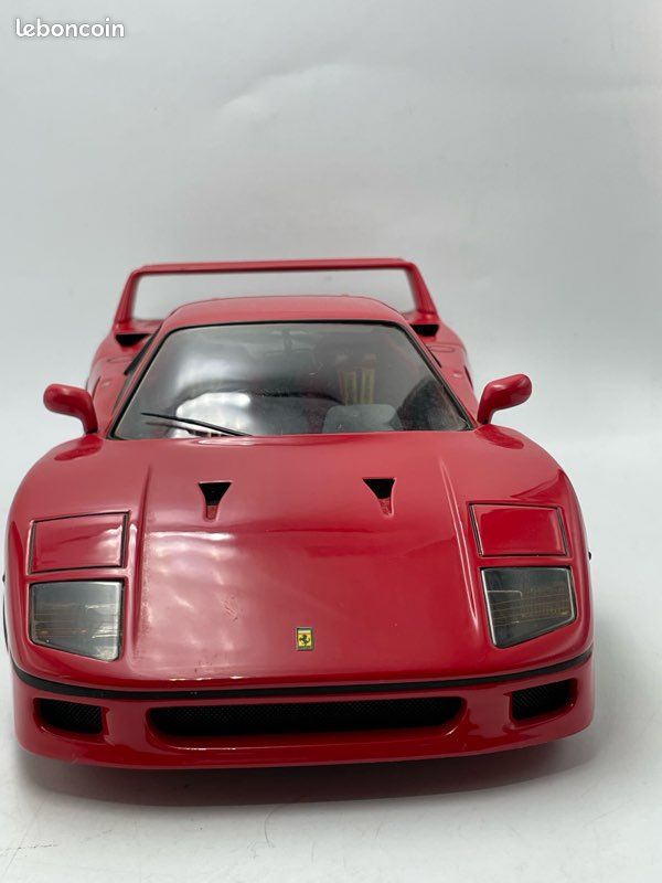 Hot Wheels - 1:43 - Ferrari F40 Competizione LM 1995 #34 Le