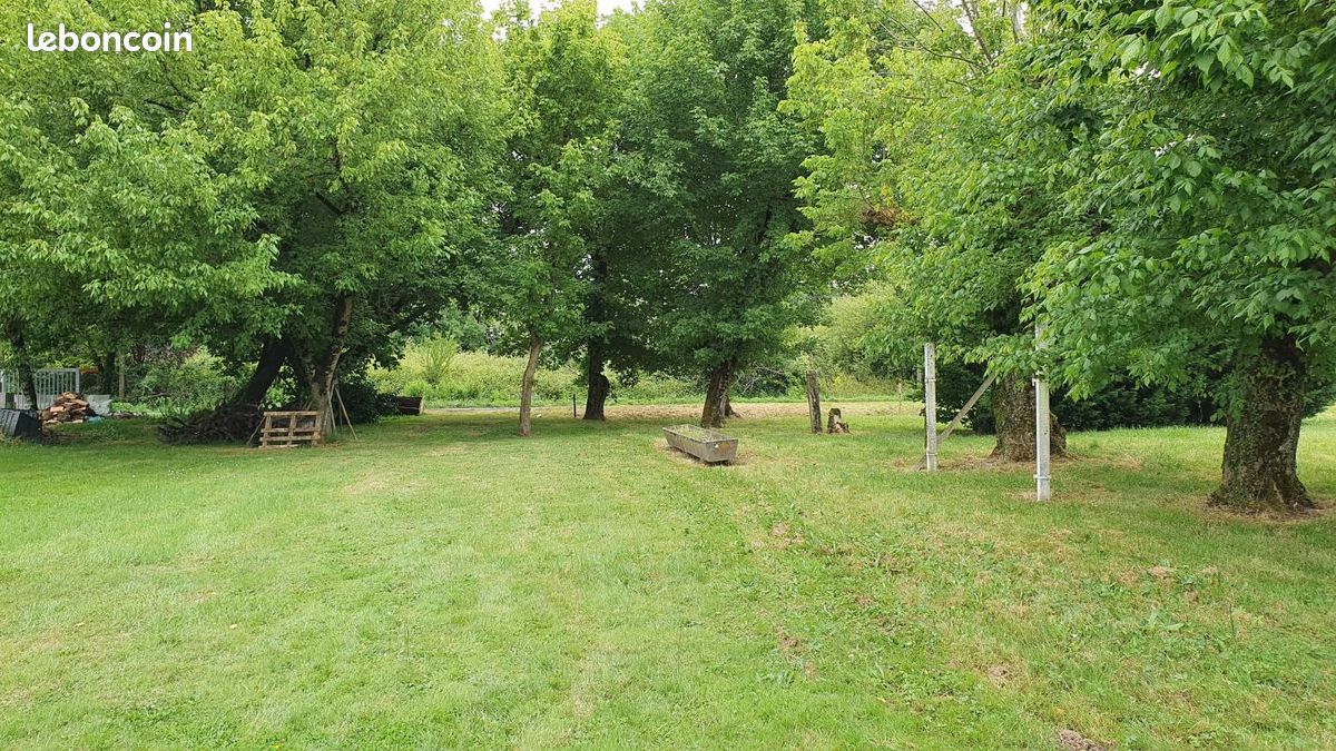 Terrain 650 m² Montussan · 90 000 €
