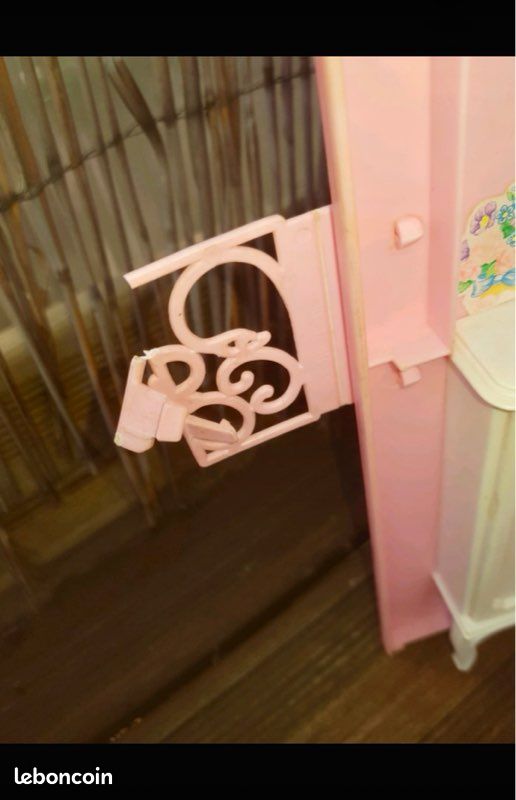 Barbie-Coffret poupée et mobilier de salle de bain avec accessoires