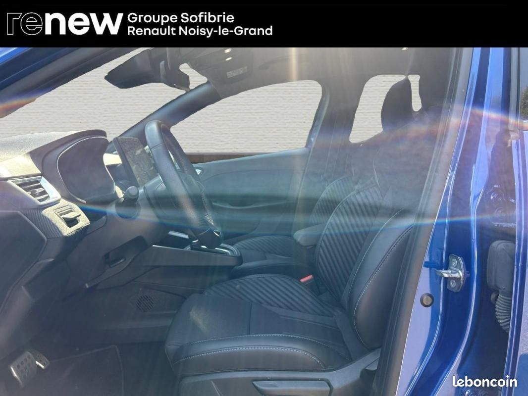 Renault Clio V E-Tech full hybrid 145 ch GSR2 Esprit Alpine (image 9)