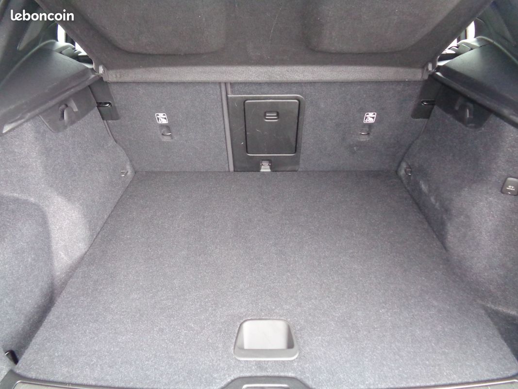 Volvo XC40 T4 Recharge 129+82 ch Plus DCT7 29990 (image 9)