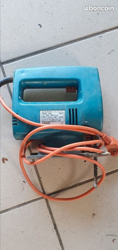 Scie sauteuse black&decker (image 2)
