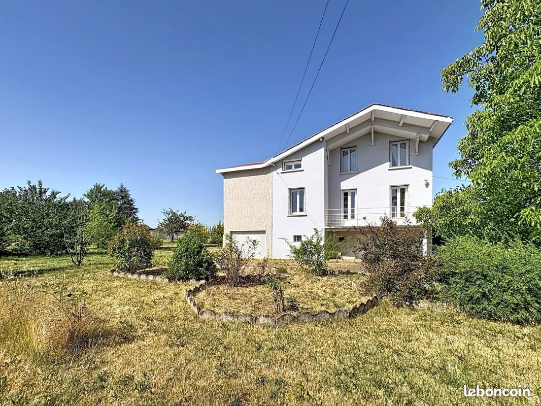 Maison 7 pièces 117 m² · à Saint-Just-Saint-Rambert · 117 m² · 290 000 €